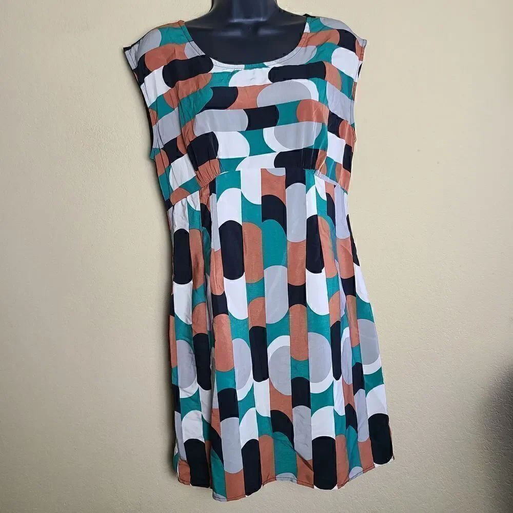 Three Ena Geometric Dress  